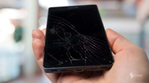 penyebab dan solusi lcd hp retak